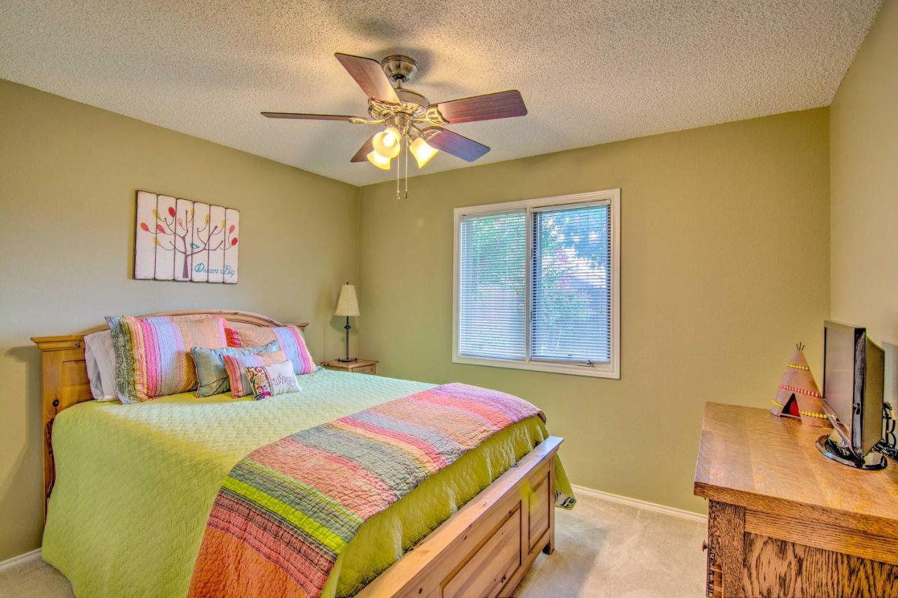 Lubbock Home With Deck And Yard - 8 Miles To Ttu! Dış mekan fotoğraf